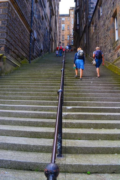 The Inn Place Edimburgo Esterno foto